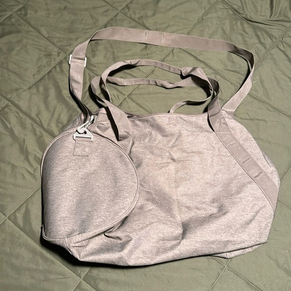 DSW Weekender Bag NWOT - Picture 1 of 4